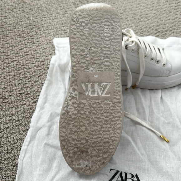 White platform sneakers - Picture 3 of 4